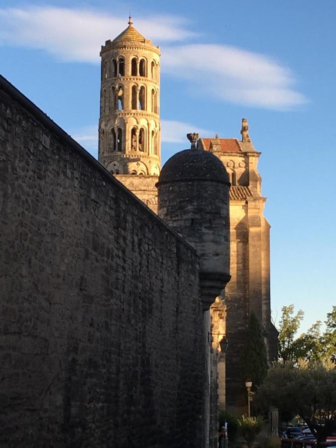 Uzes A Pied, Appartement Dans Cadre D'Exception Exterior photo