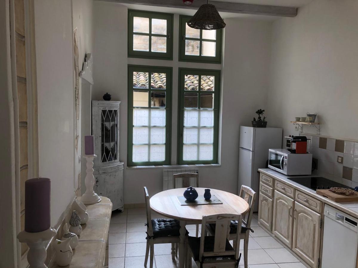 Uzes A Pied, Appartement Dans Cadre D'Exception Exterior photo